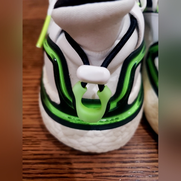 Men's Adidas Continental UltraBoost tennis shoes size 9 - Picture 6 of 11